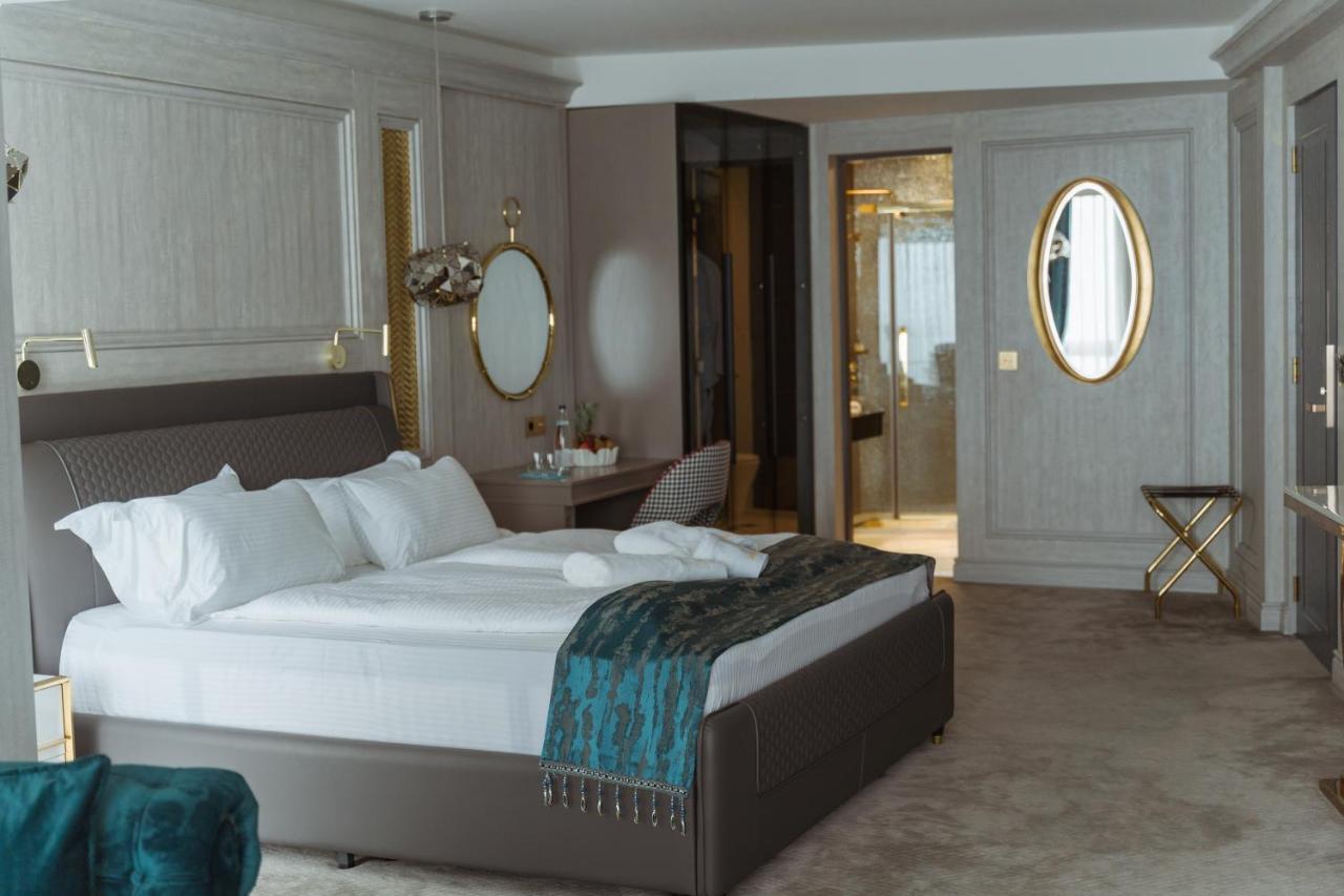 Hotel Maris Улцинь Экстерьер фото