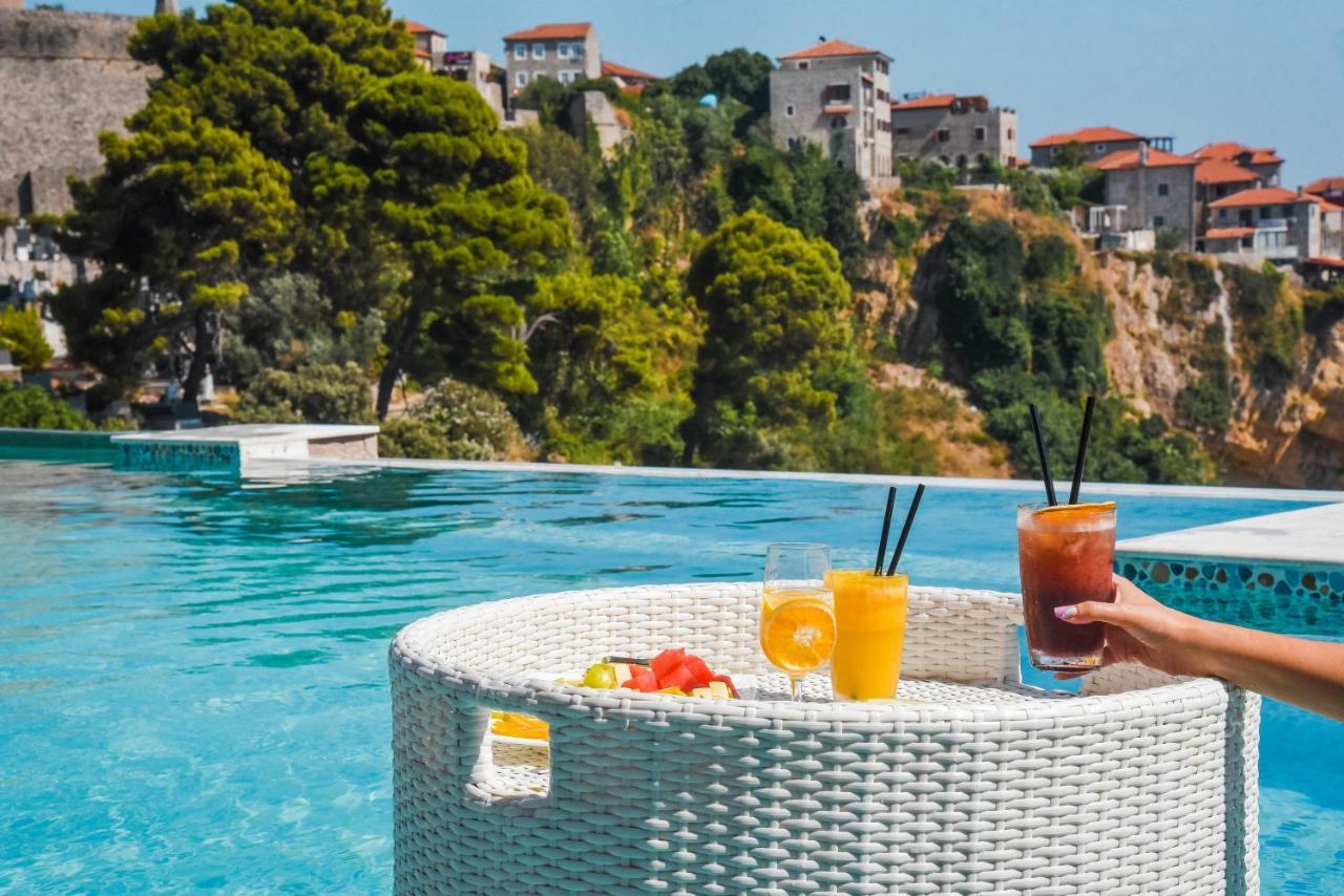Hotel Maris Улцинь Экстерьер фото