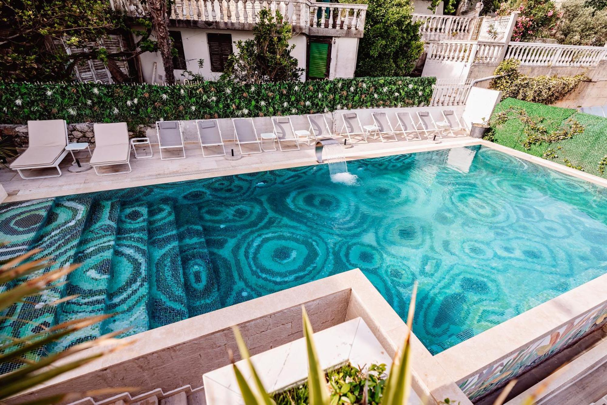 Hotel Maris Улцинь Экстерьер фото